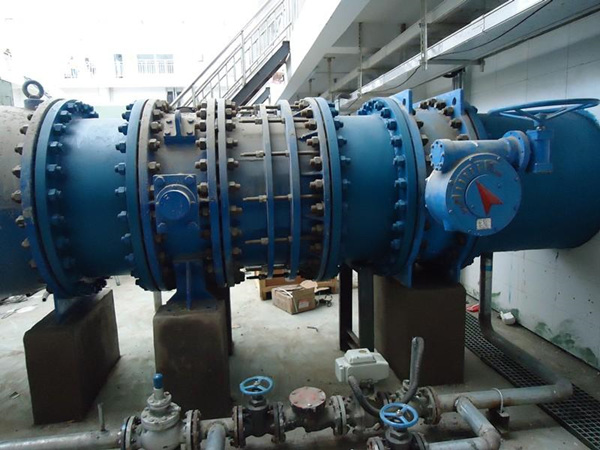 雙法蘭限位伸縮接頭用于安徽化工廠